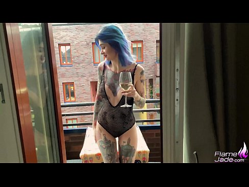 ❤️ Ашық аспан астында аузын сорып, құмарланып жатқан керемет қыз ️ Секс видео kk.xxxifuck.ru ❌️❤